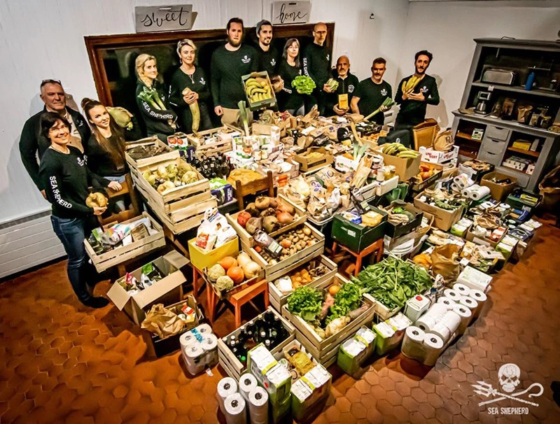 Les pêcheurs menacent et obtiennent l'annulation de collectes pour Sea Shepherd france