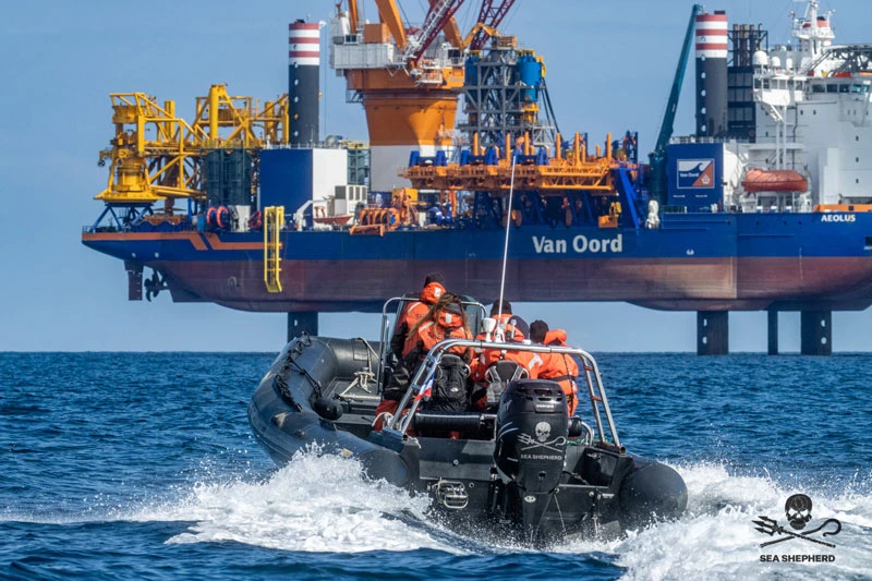 Usine éolienne dans la baie de Saint-Brieuc association